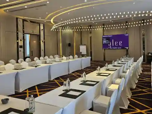 Salle 5*